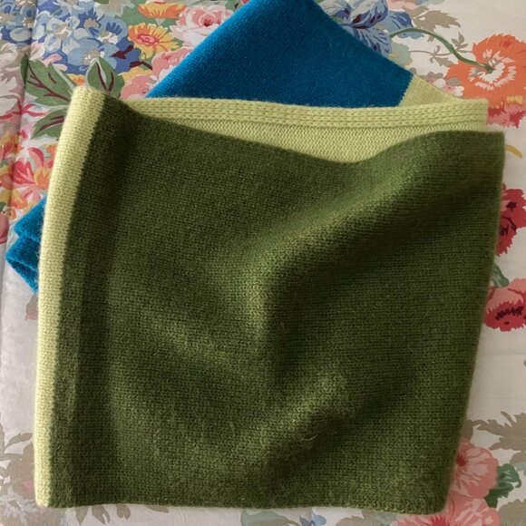 CASHMERE 100% Spring Green Color-Blocked Knit Scarf - Picture 1 of 13